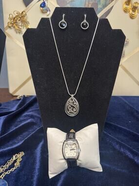 Vintage Napier Necklace Pedre Watch Black Crystal Earring Set